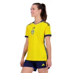 ADIDAS Sweden 22/23 Woman Short Sleeve T-Shirt Home -Softee Sport Zone adidas sweden 22 23 woman short sleeve t shirt home 4