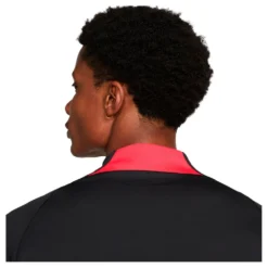 Nike Liverpool FC Mnk Dri Fit Strike Drill 22/23 Long Sleeve T-Shirt -Softee Sport Zone nike liverpool fc mnk dri fit strike drill 22 23 long sleeve t shirt 3