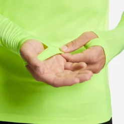 Nike Tottenham Hotspur FC Mnk Dri Fit Strike Drill 22/23 Long Sleeve T-Shirt -Softee Sport Zone nike tottenham hotspur fc mnk dri fit strike drill 22 23 long sleeve t shirt 3